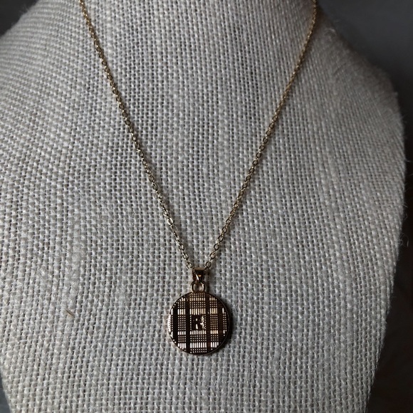 Initial “R” Letter Necklace 18KGP - Picture 5 of 7